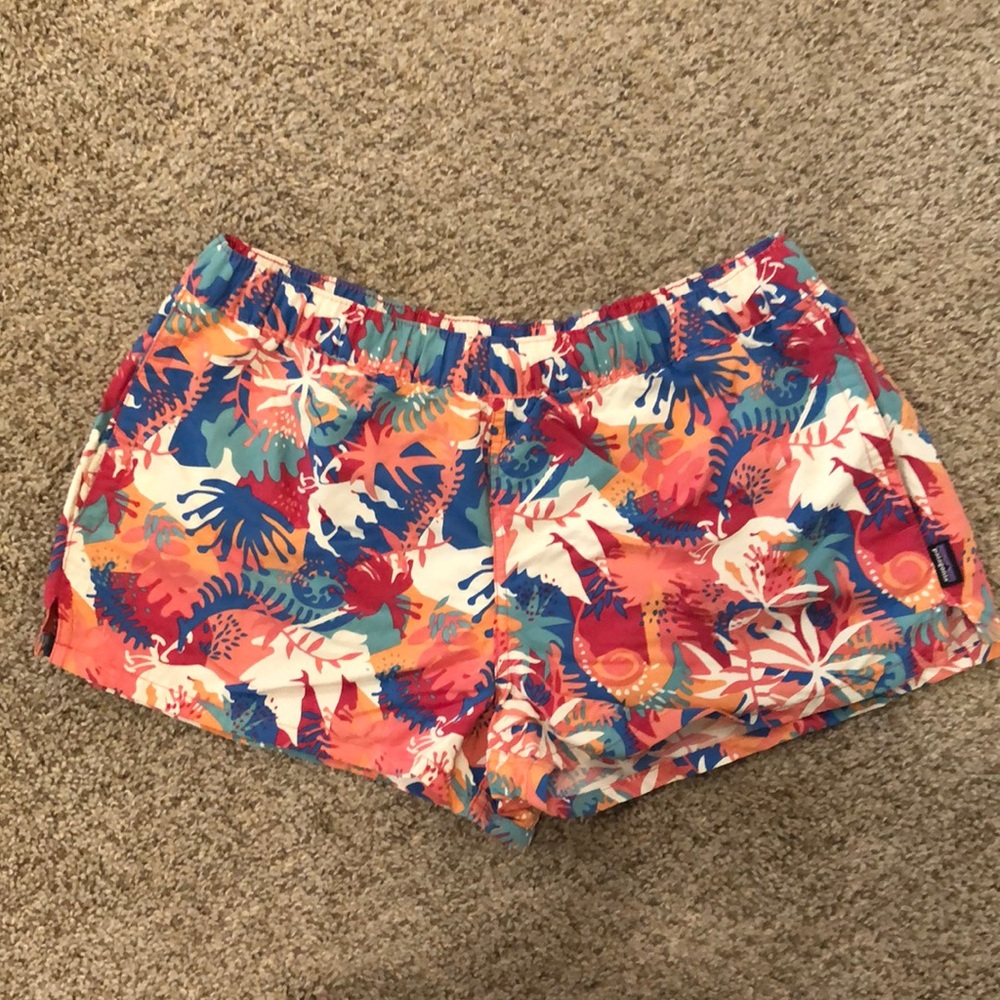 Patagonia Women’s Barely Baggies 2.5” shorts